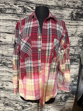 American Eagle Outfitters Red and Pink Ombre Plaid Button-Down Shirt